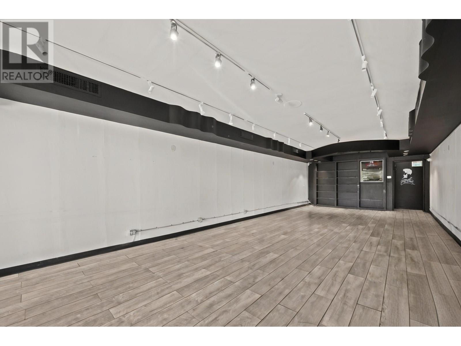 2871-2873 W Broadway Property Photo 8