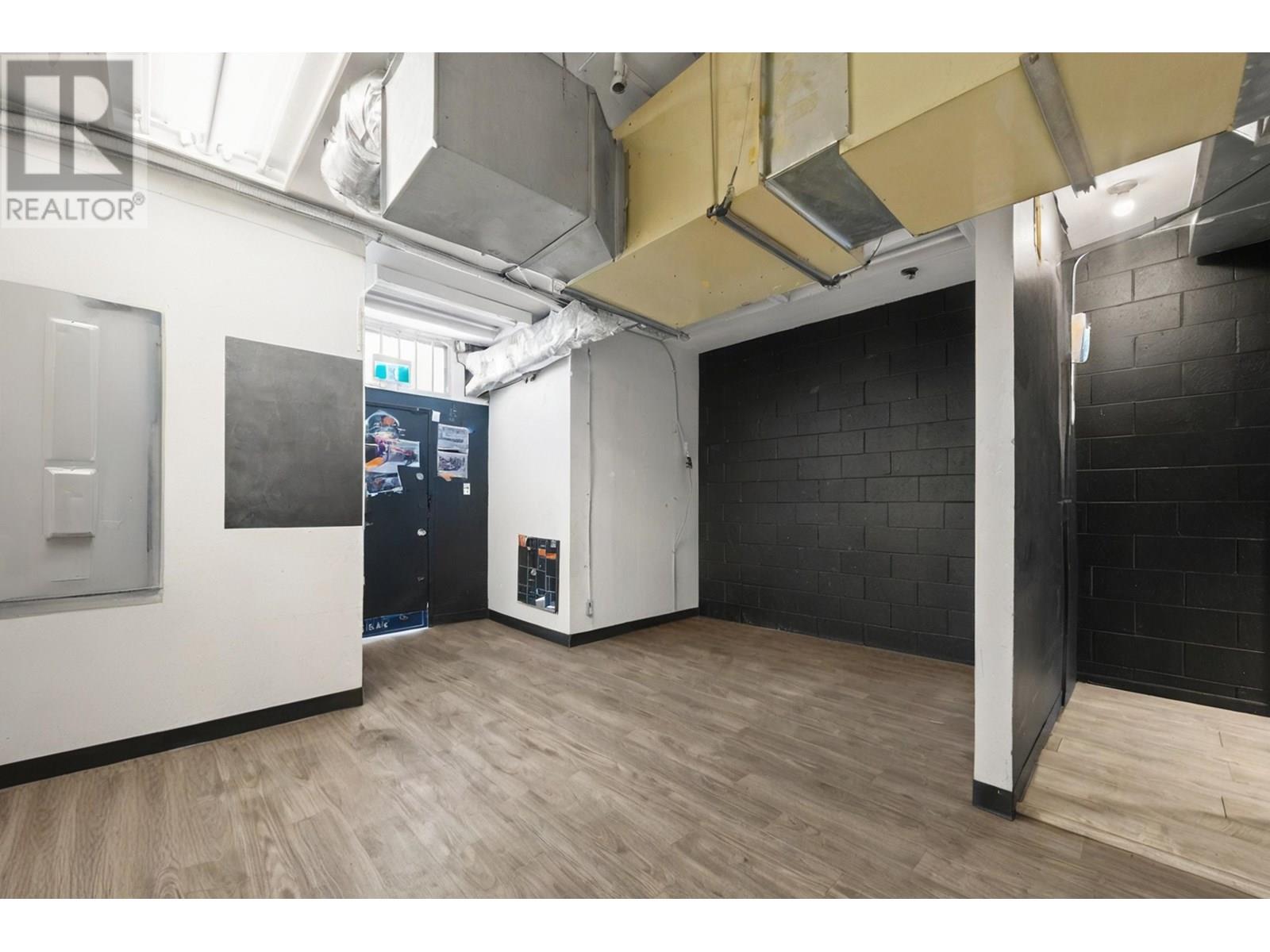 2871-2873 W Broadway Property Photo 10