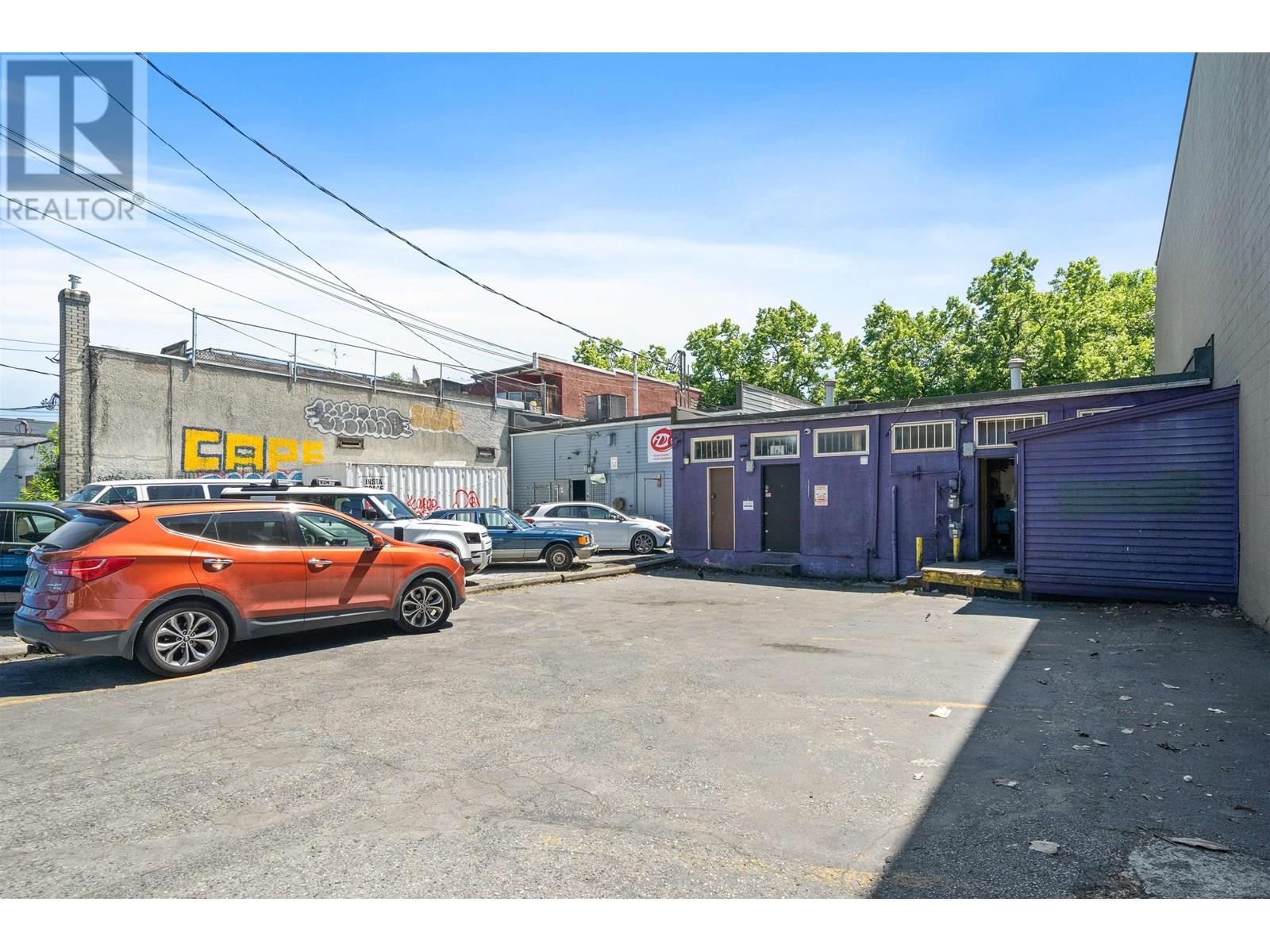 2871-2873 W Broadway Property Photo 28