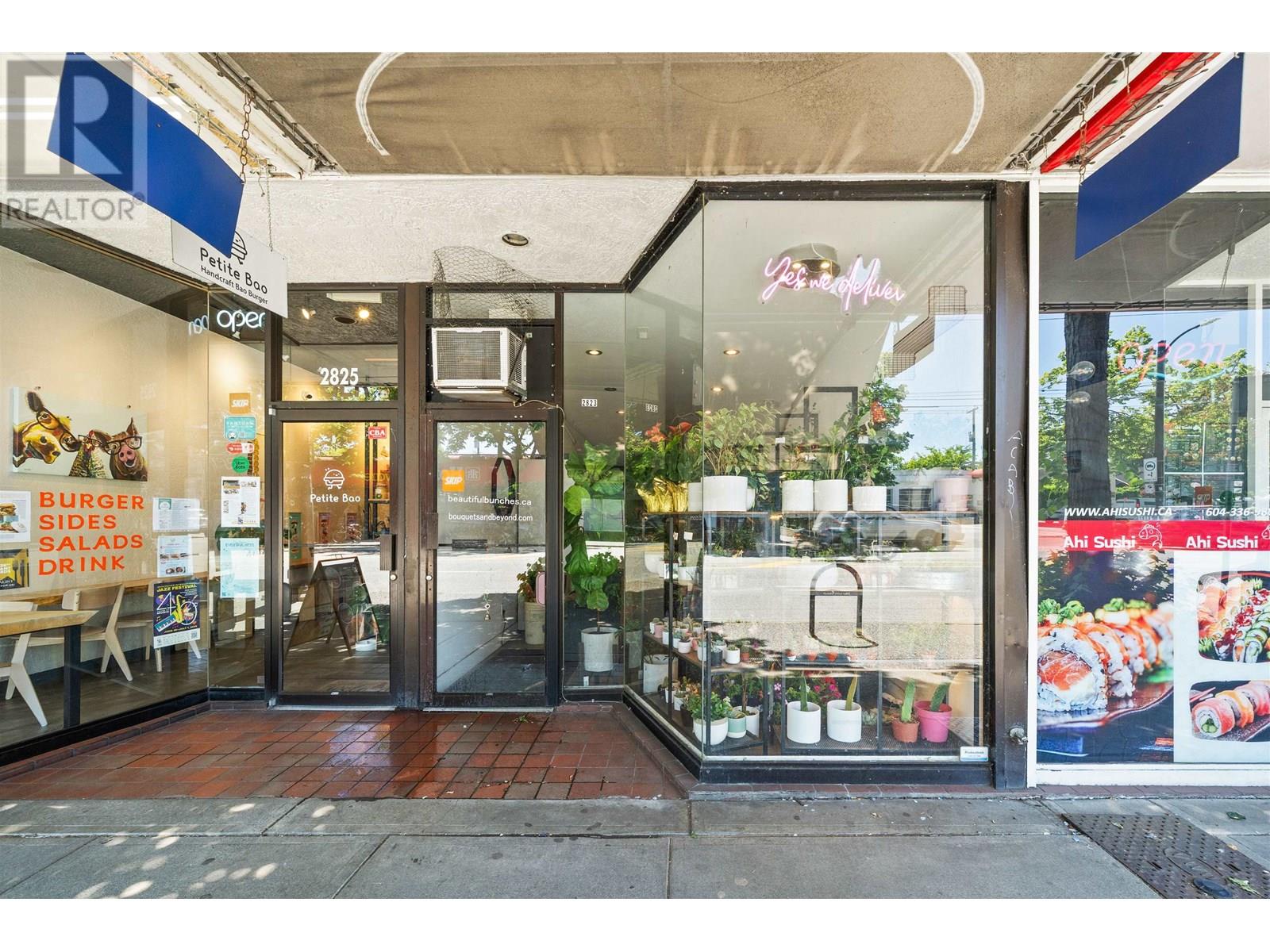 2821-2823-2825 W Broadway Property Photo 12