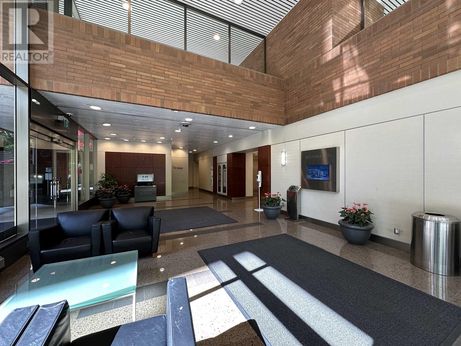 460 1140 W Pender Street Property Photo 8