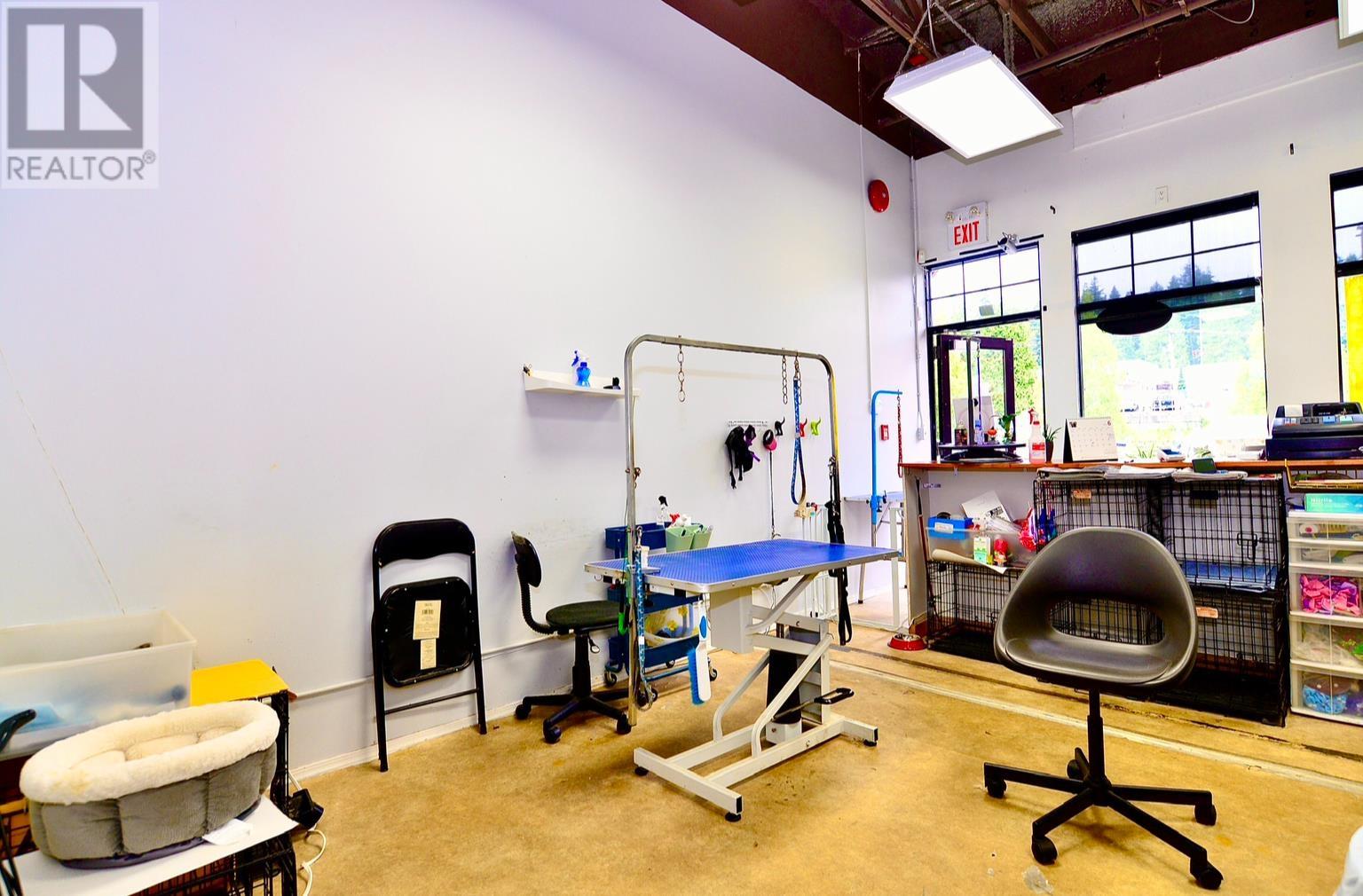 14 2662 Austin Avenue Property Photo 5