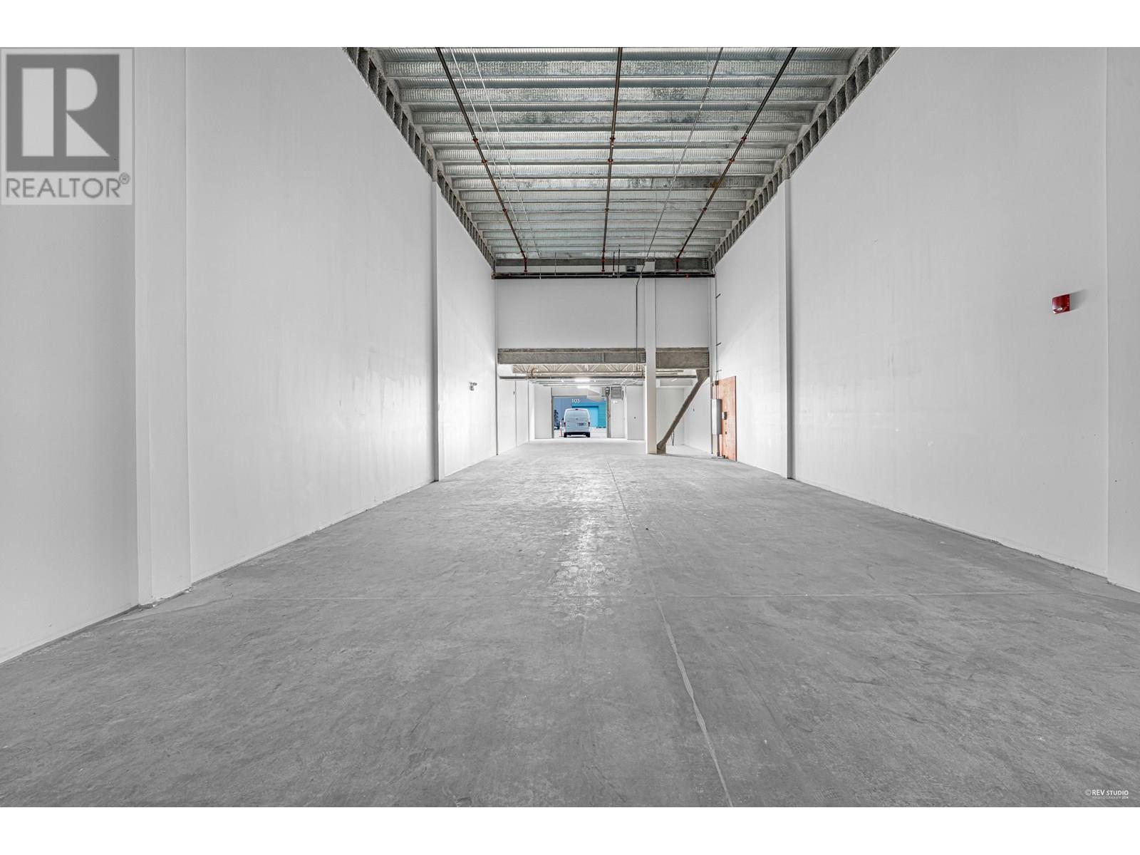 A119 4899 Vanguard Road Property Photo 8