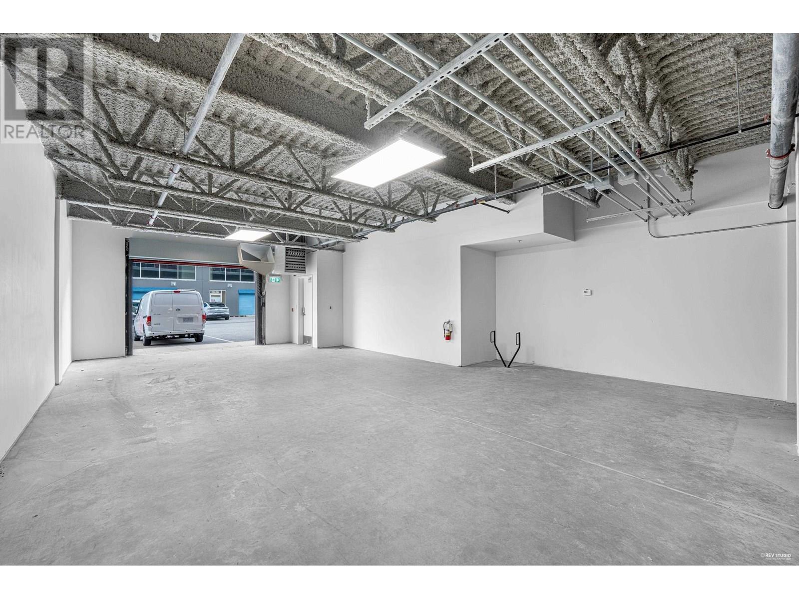 A119 4899 Vanguard Road Property Photo 10