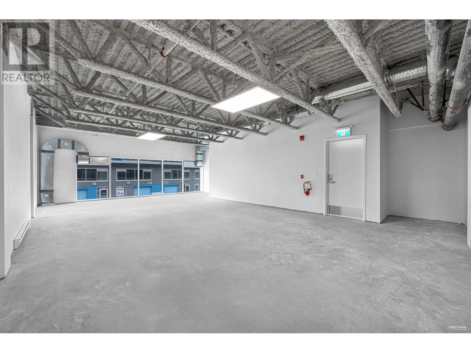 A119 4899 Vanguard Road Property Photo 11