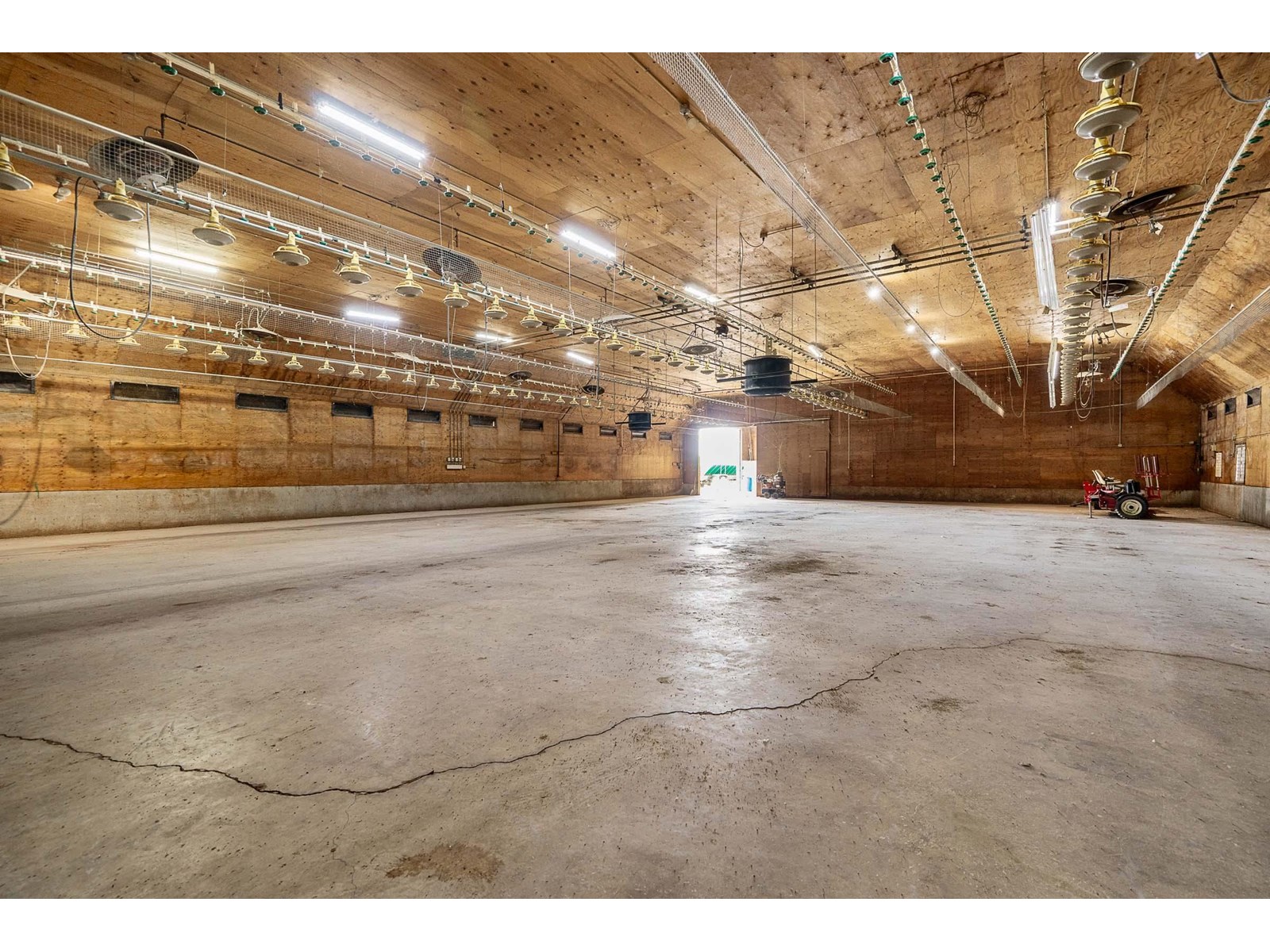 5948 156 Street Property Photo 4