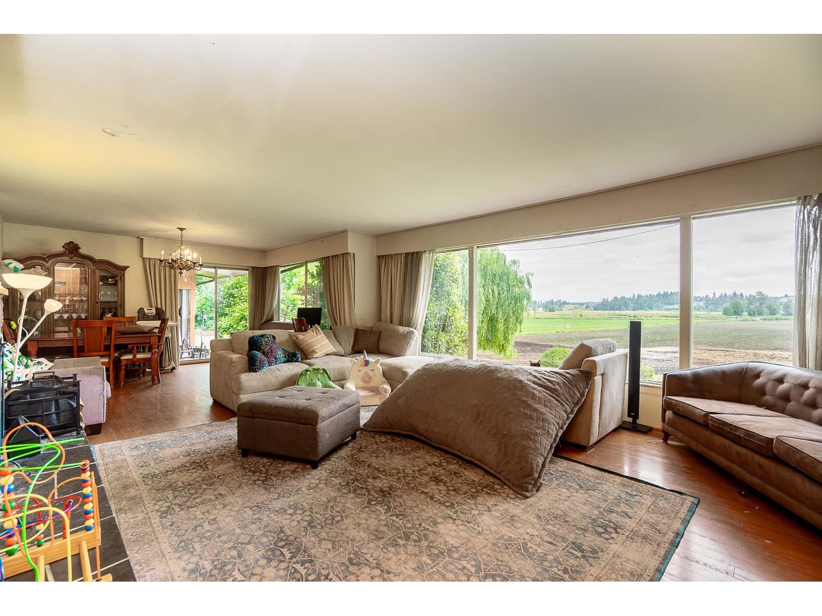 5948 156 Street Property Photo 10