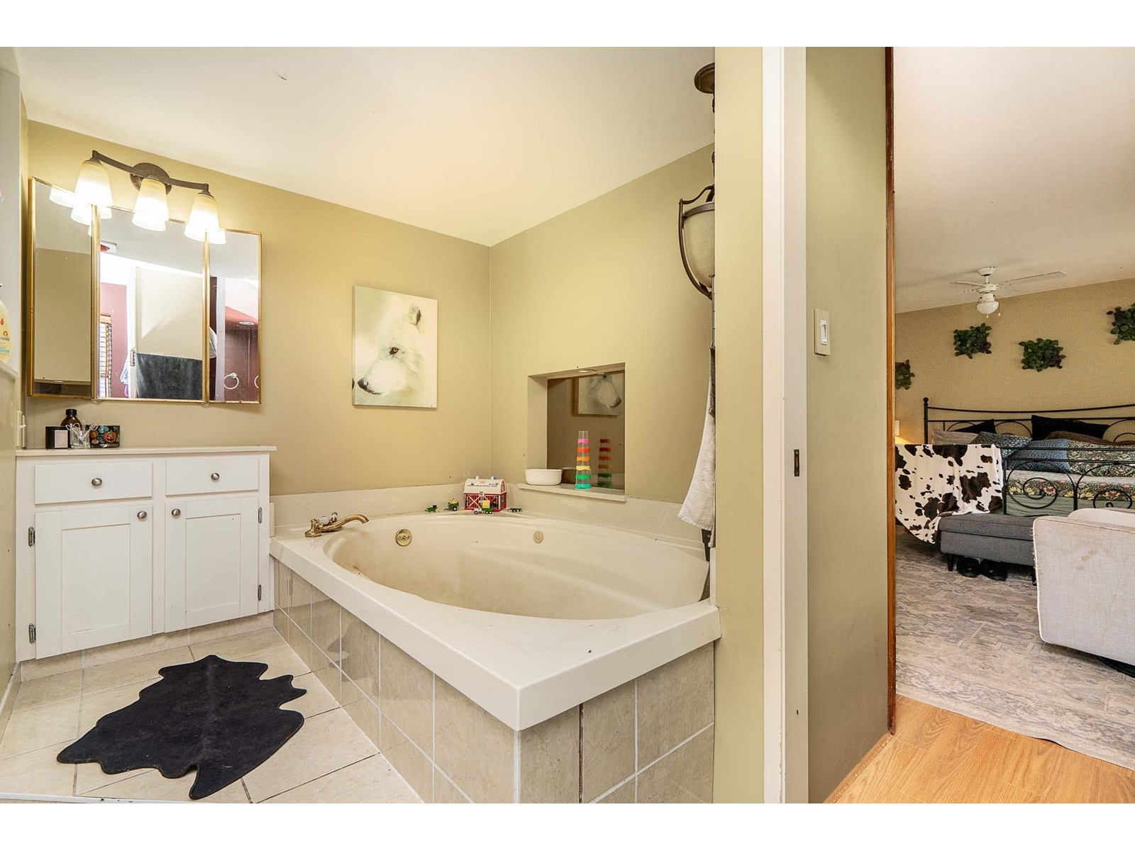 5948 156 Street Property Photo 14