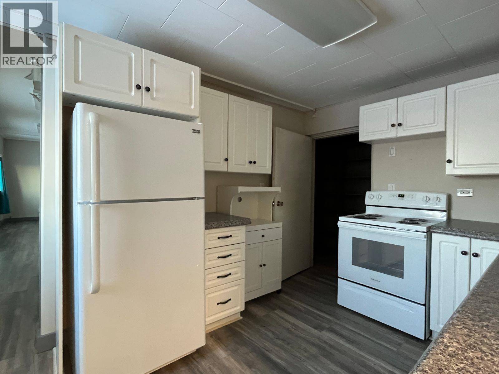 10415-10493 Alder Road Property Photo 20