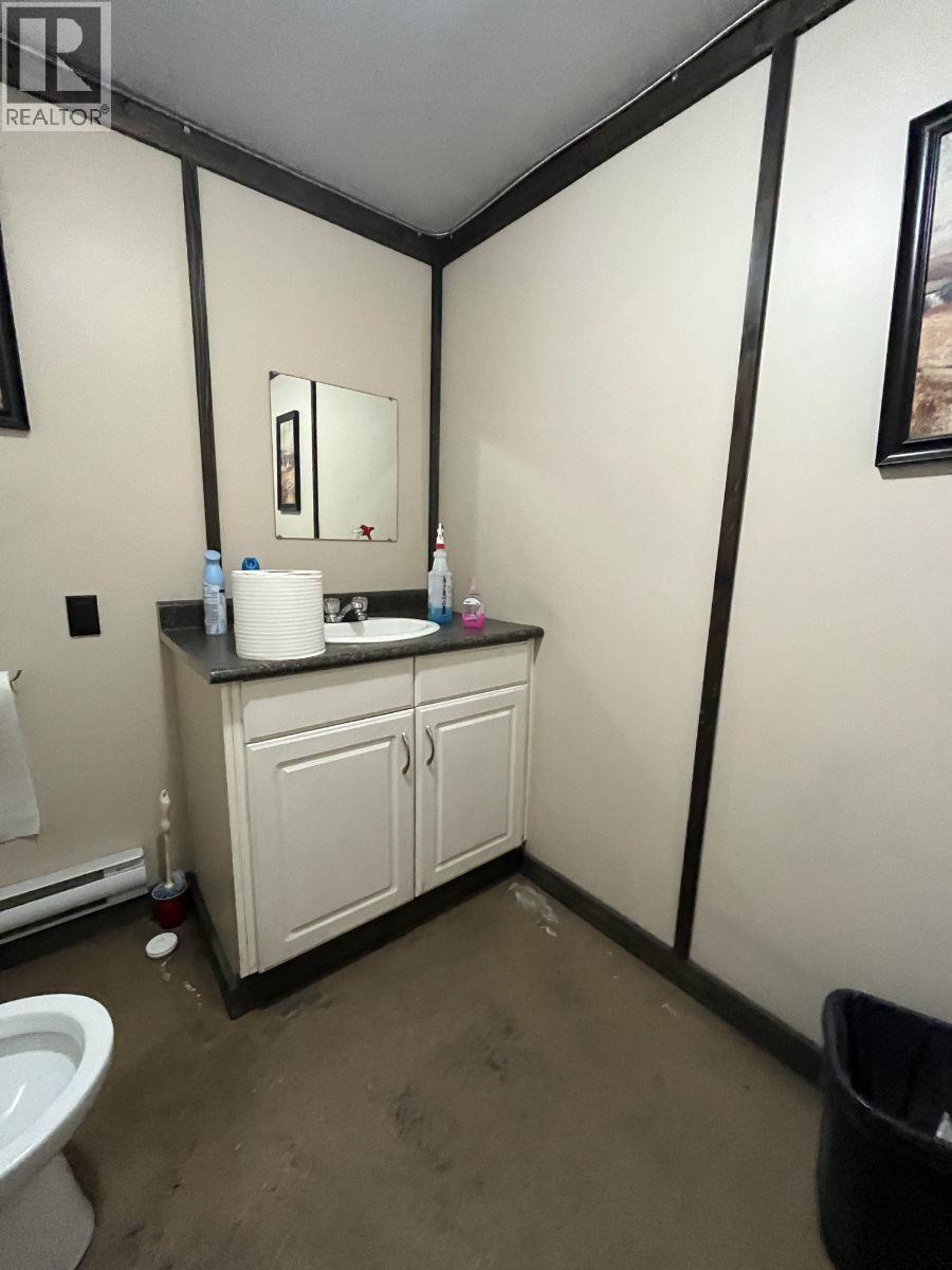 10415-10493 Alder Road Property Photo 25