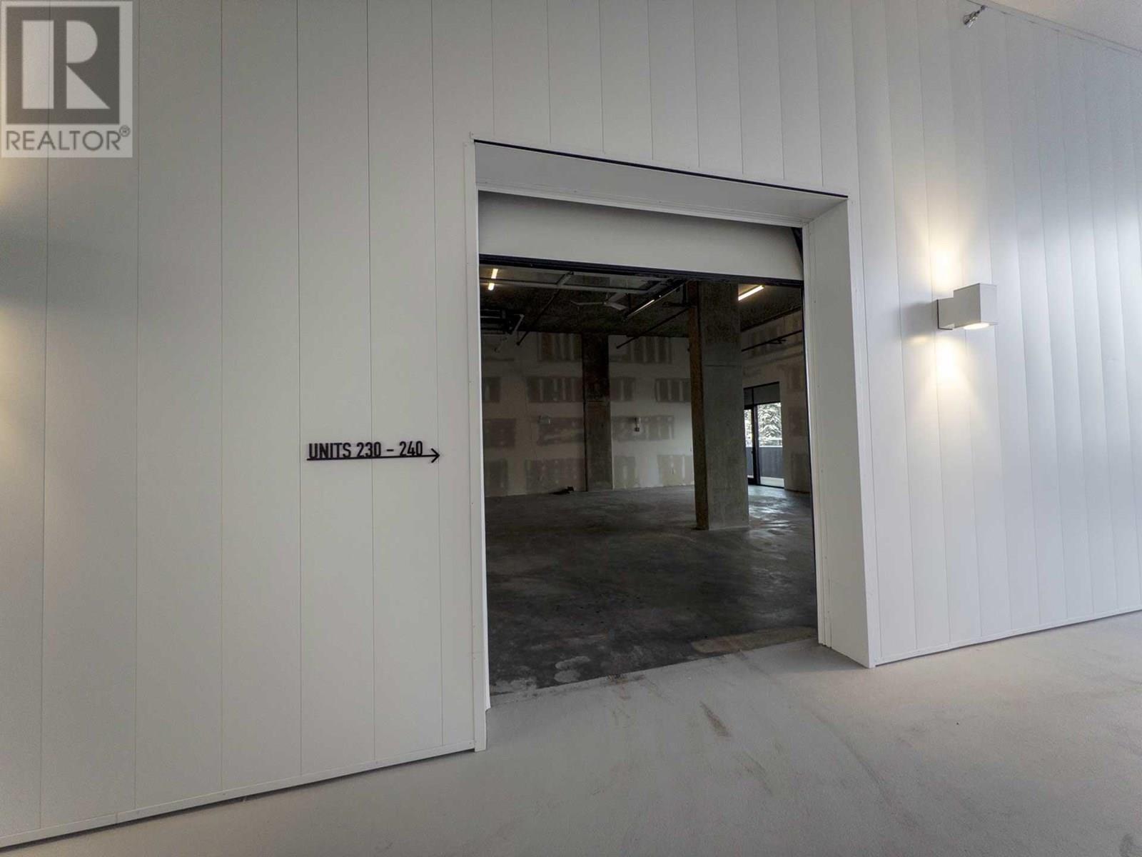 230 8188 Manitoba Street Property Photo 8