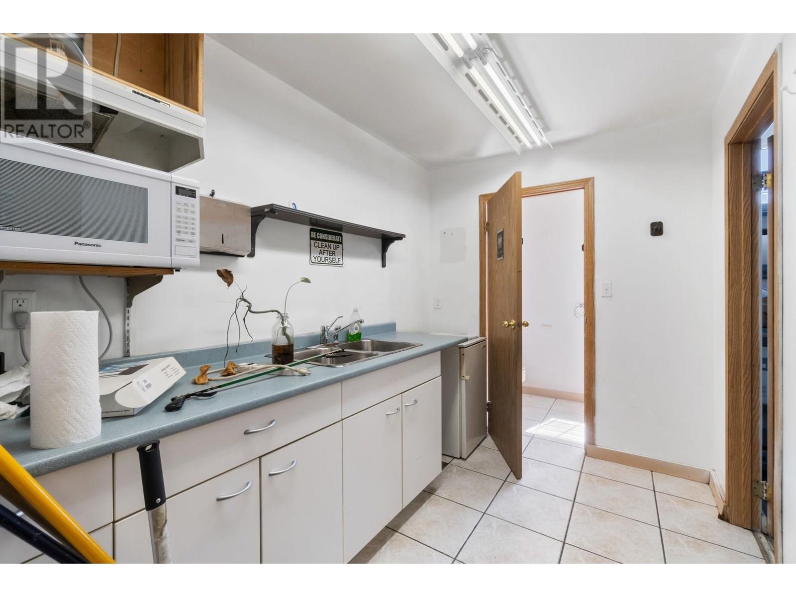 Upper 22344 Lougheed Highway Property Photo 15