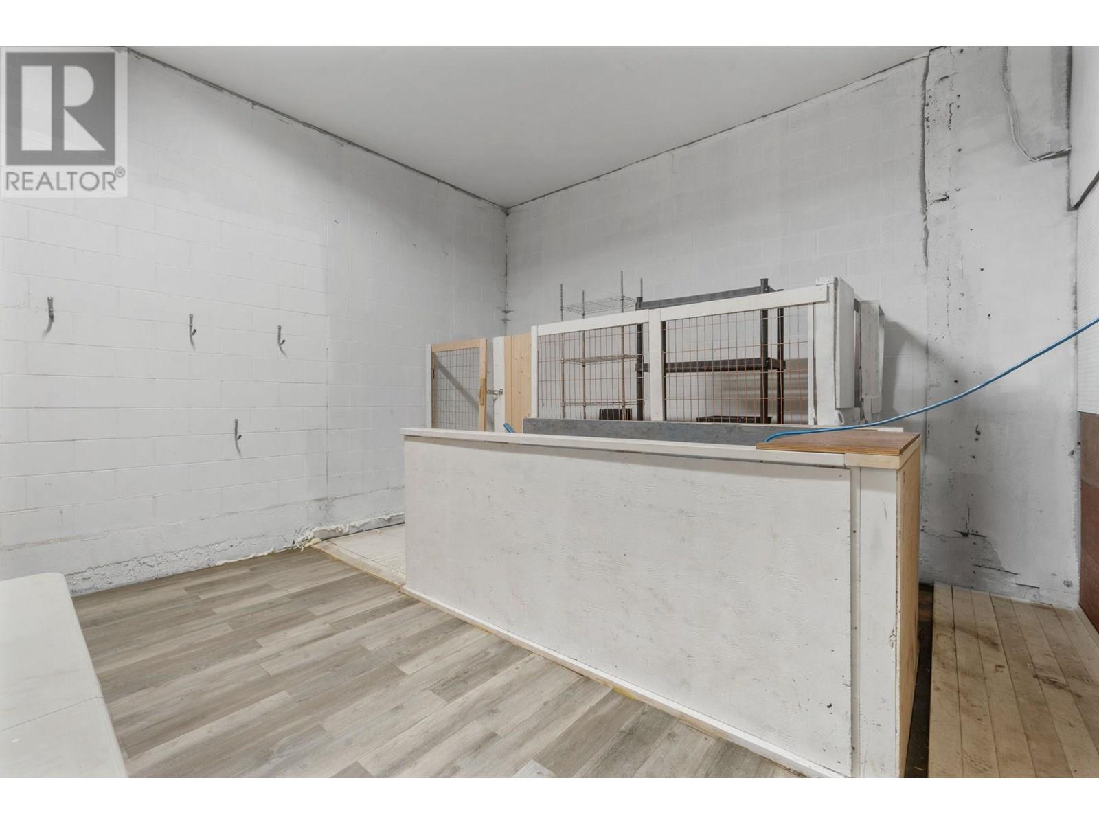 Upper 22344 Lougheed Highway Property Photo 16
