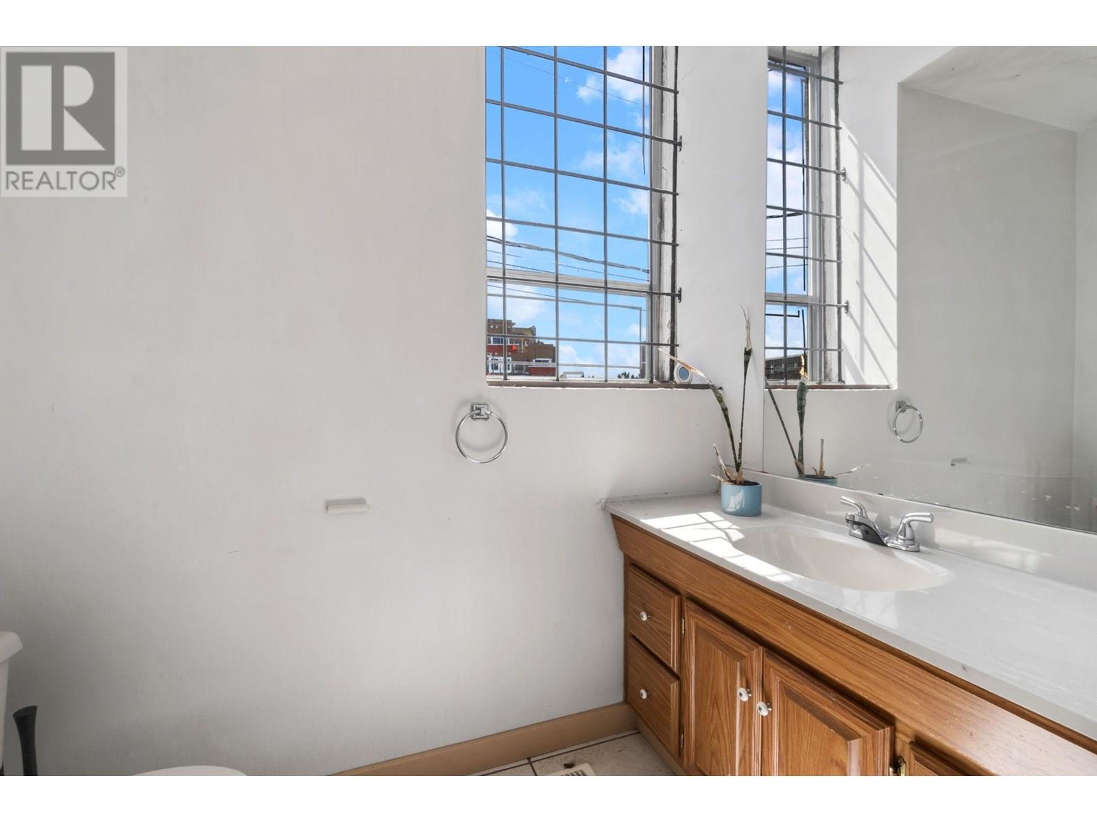 Upper 22344 Lougheed Highway Property Photo 18