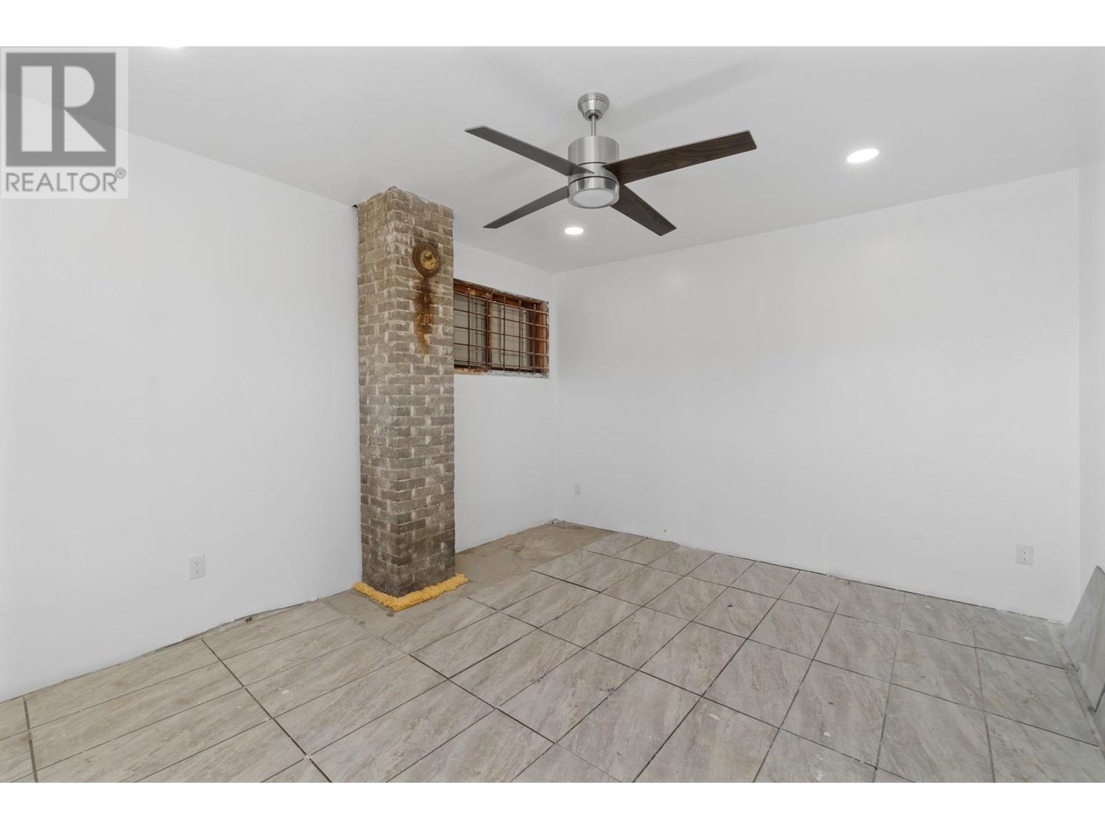 Upper 22344 Lougheed Highway Property Photo 20