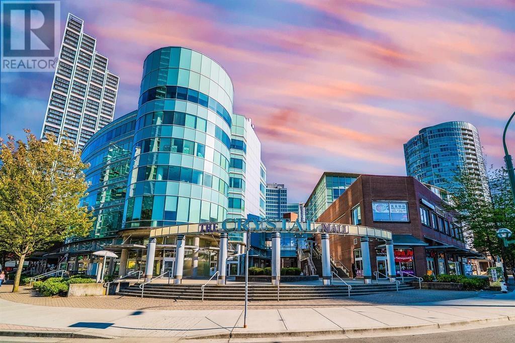 2820 4500 Kingsway Property Photo 3