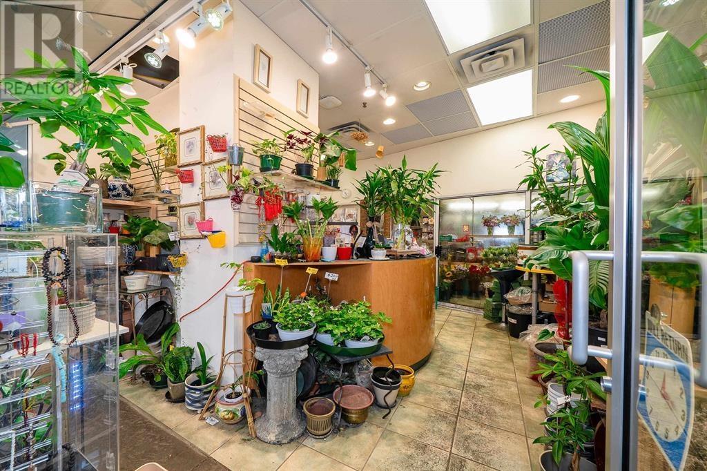 2820 4500 Kingsway Property Photo 7