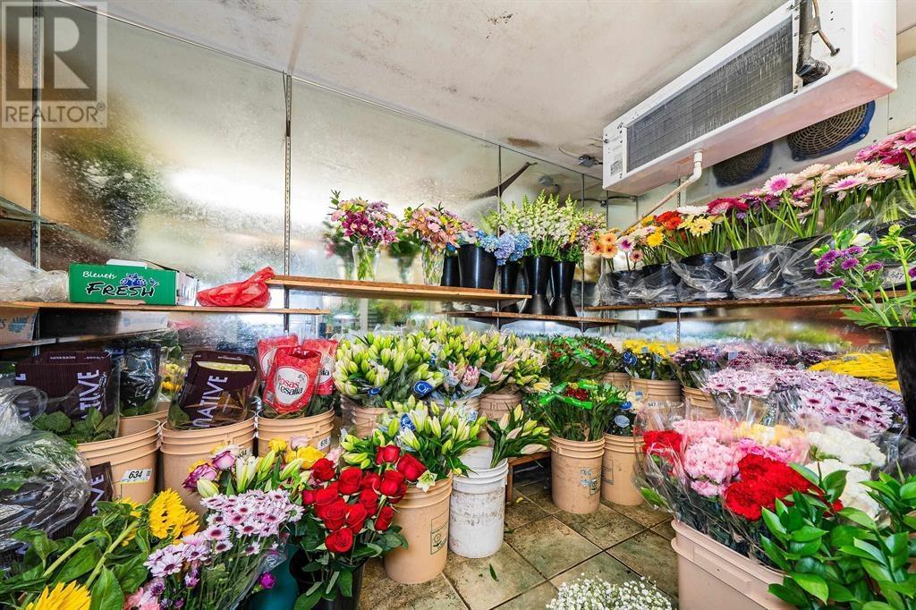 2820 4500 Kingsway Property Photo 11