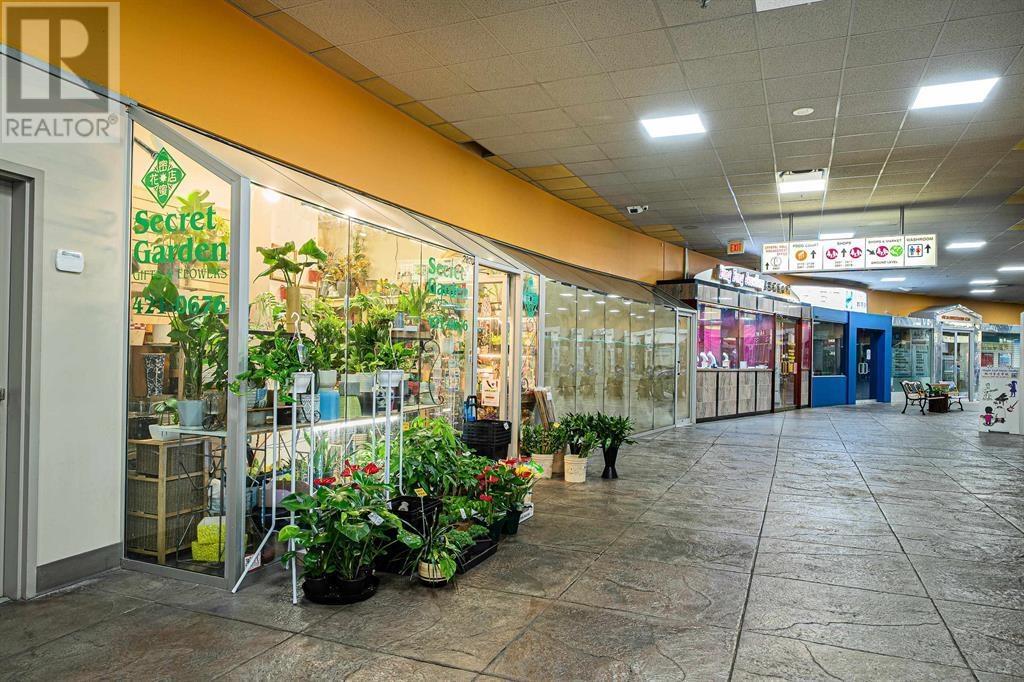 2820 4500 Kingsway Property Photo 12