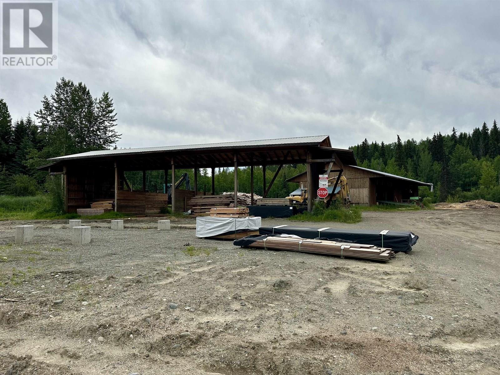 5622 Horsefly Lake Road Property Photo 7