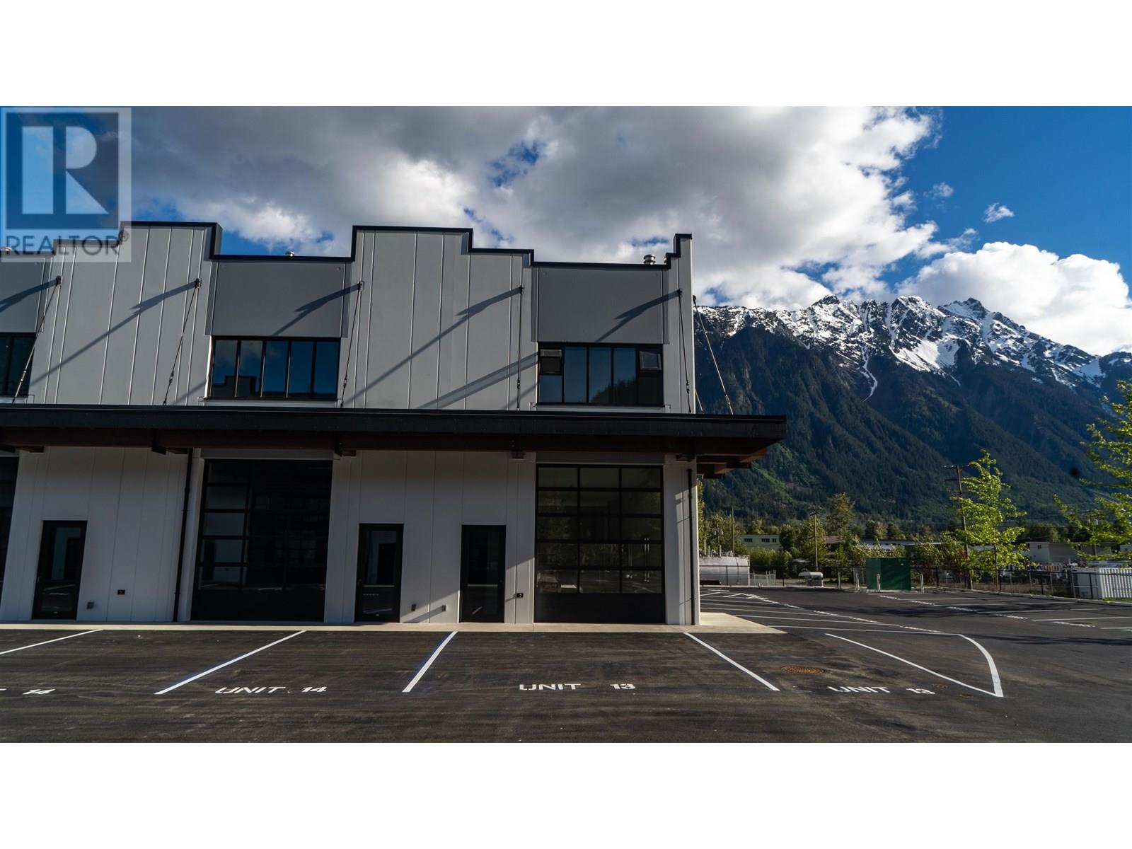 17 7342 Industrial Way Property Photo 11