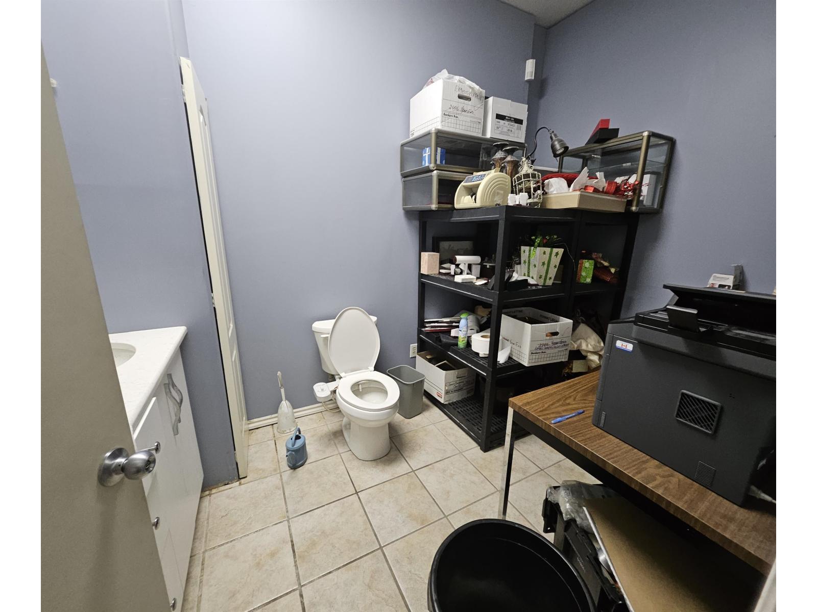 15223 Russell Avenue Property Photo 6