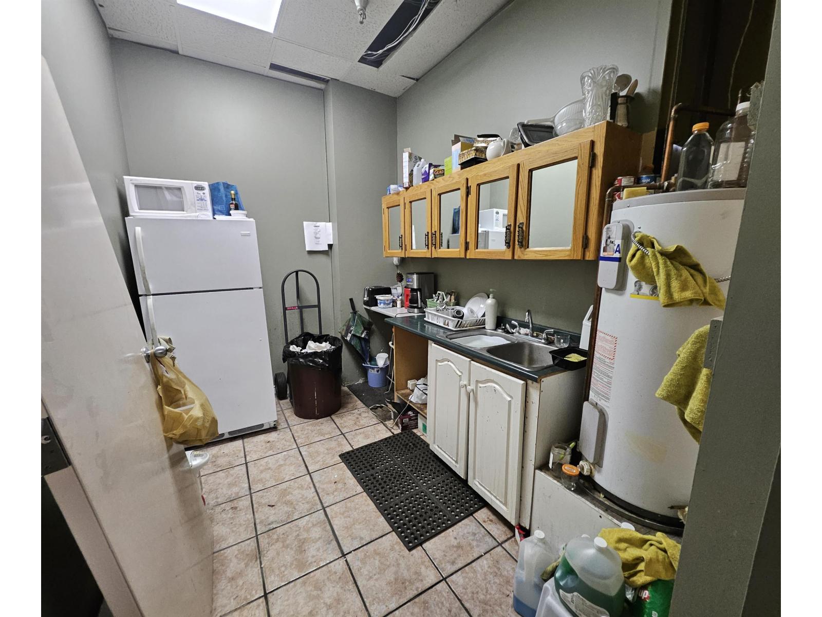 15223 Russell Avenue Property Photo 10