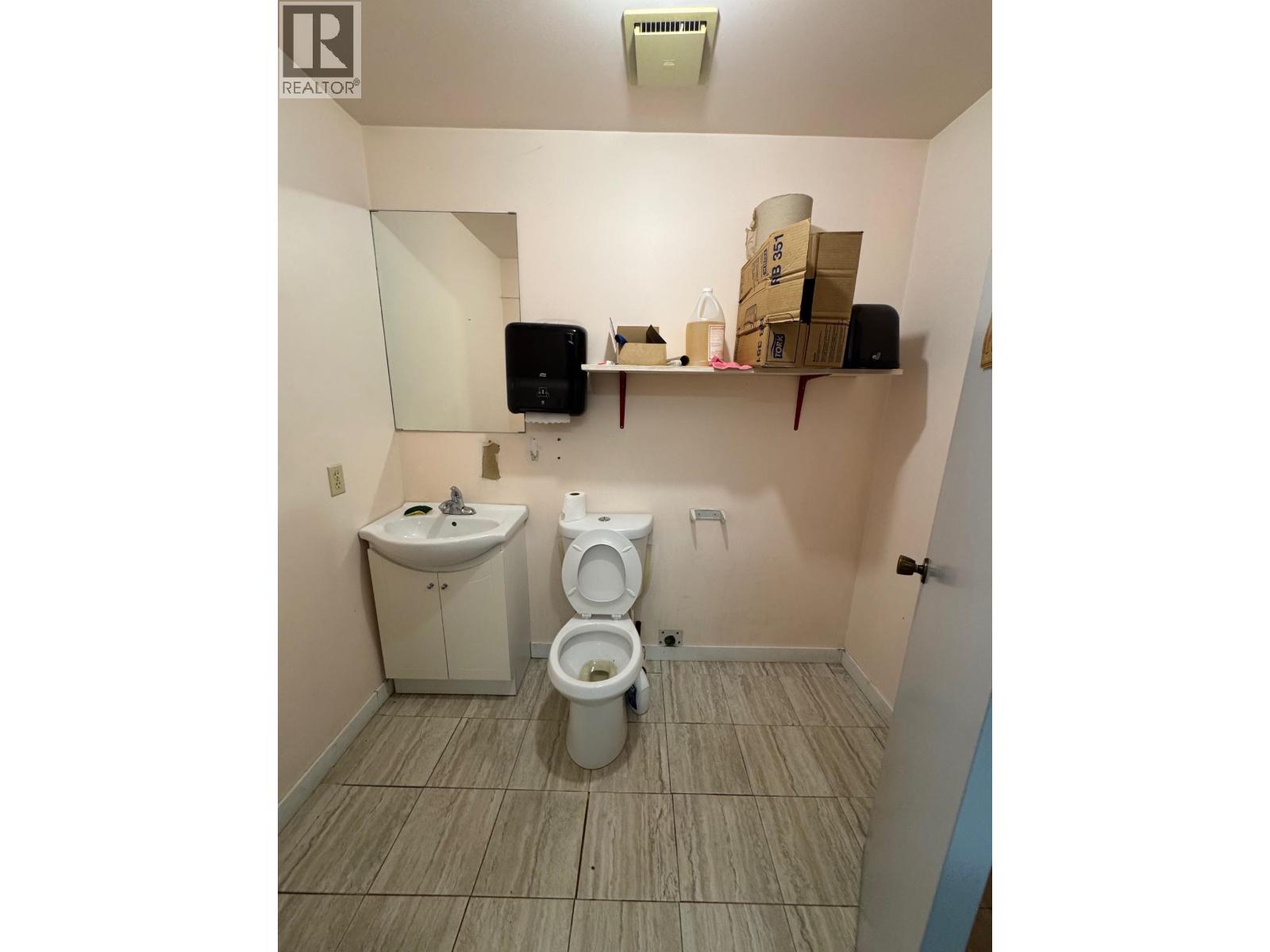 6&7 12800 Bathgate Way Property Photo 11
