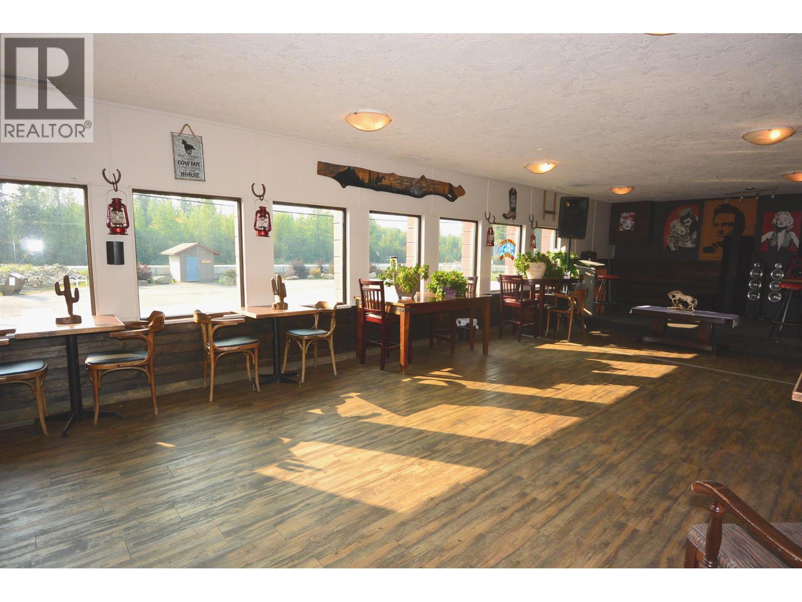 1709 Riverside Street Property Photo 11