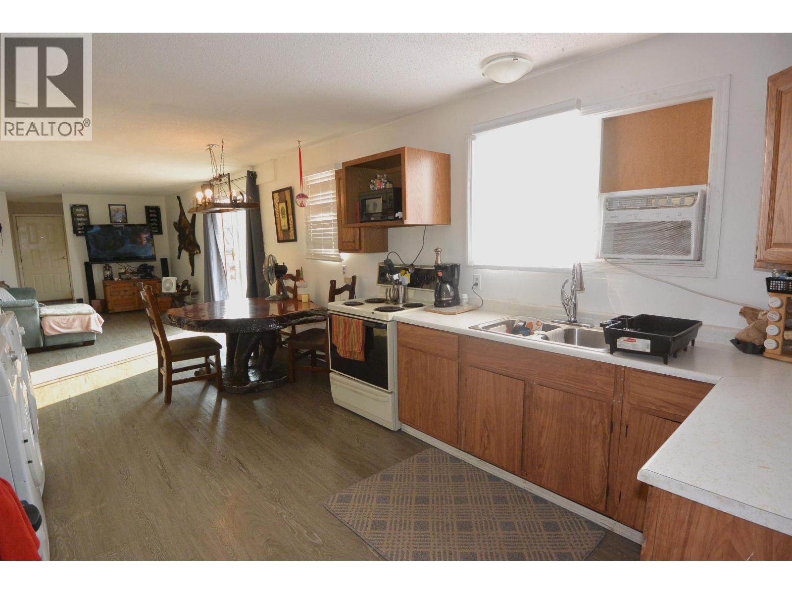 1709 Riverside Street Property Photo 29