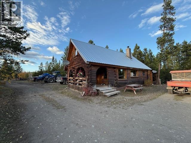4877 Hellfire Road Property Photo 3
