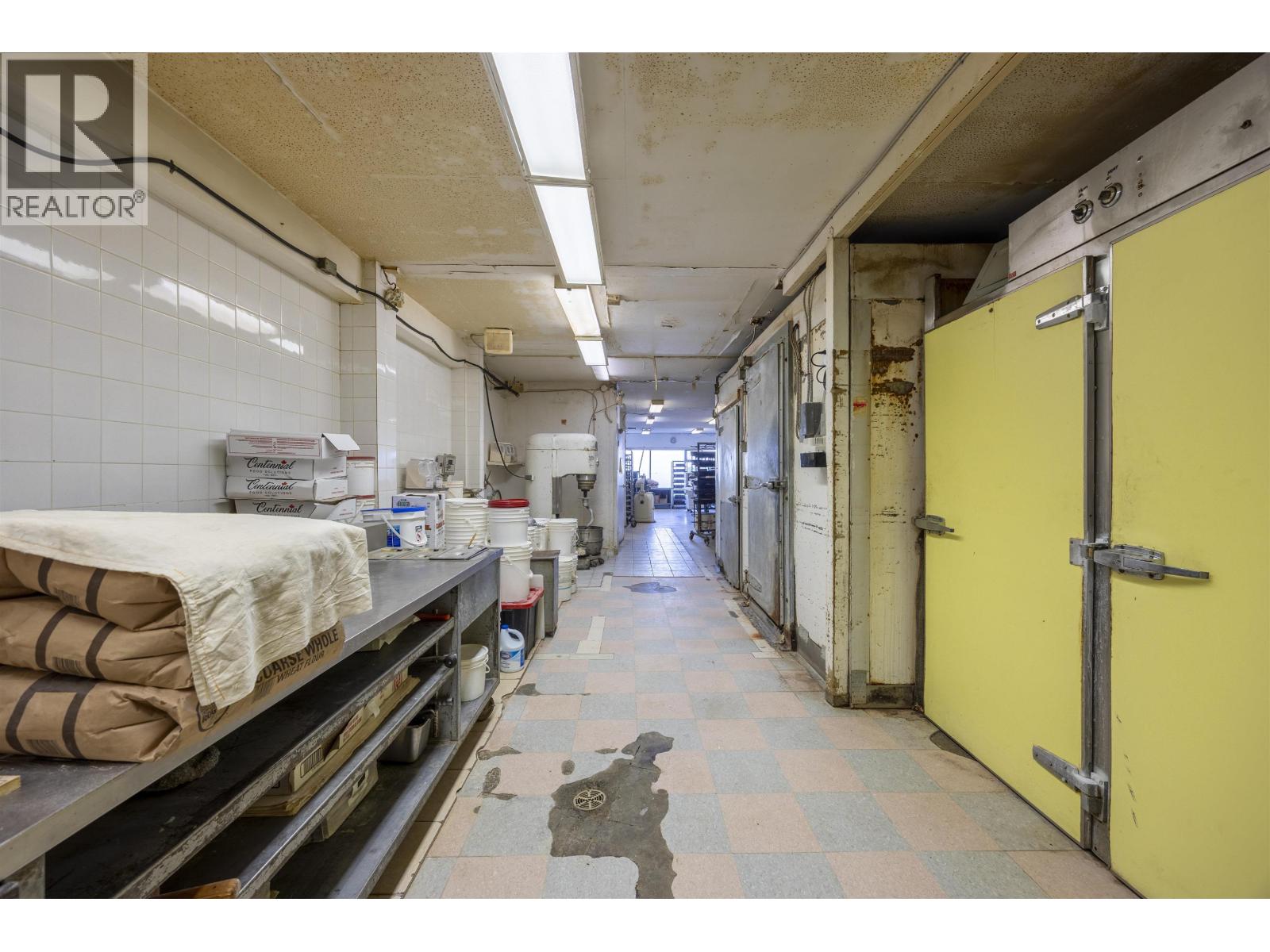 C8073069 Property Photo 15