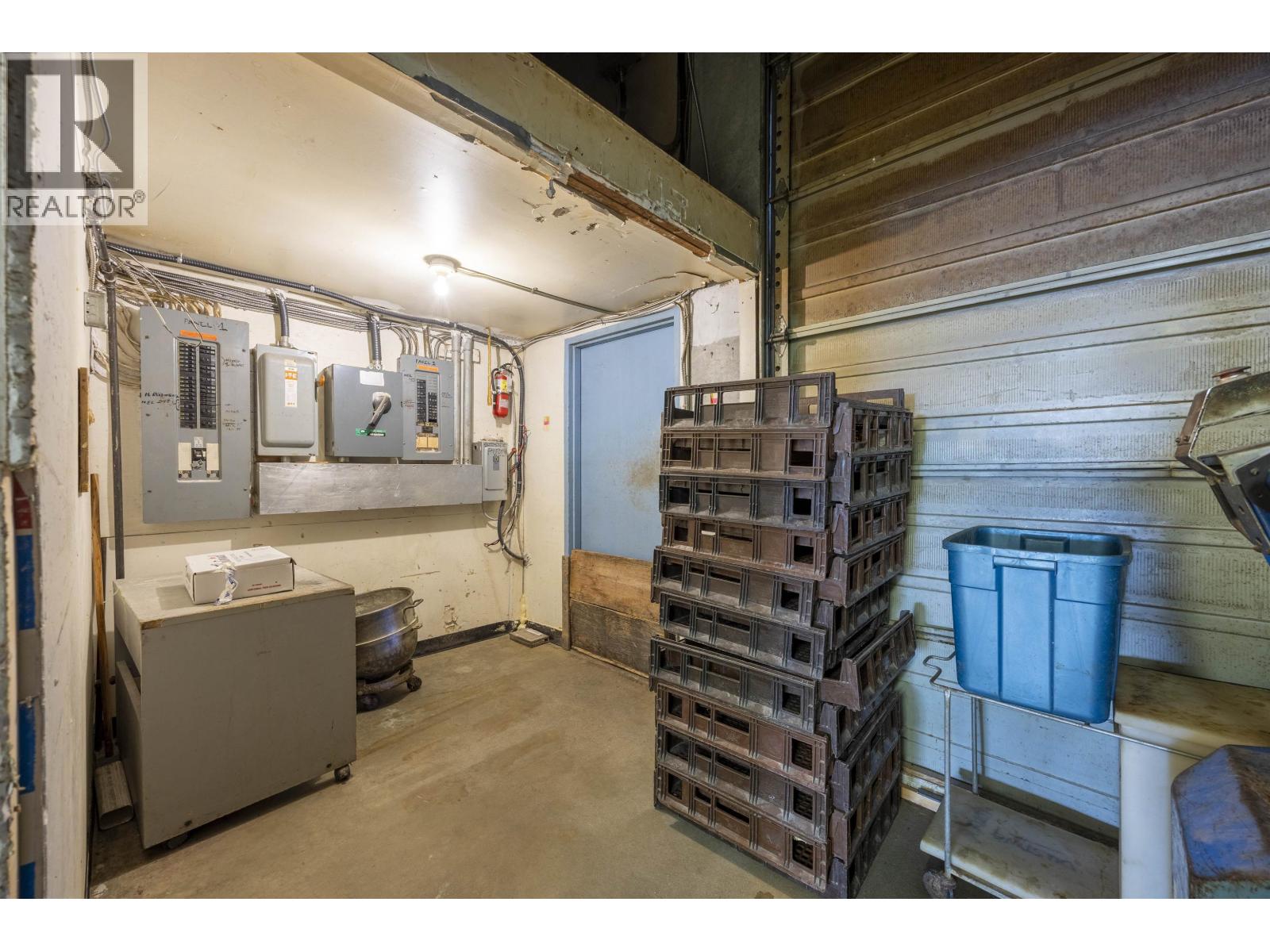 C8073069 Property Photo 16