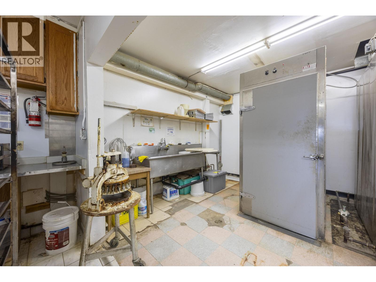 C8073069 Property Photo 21