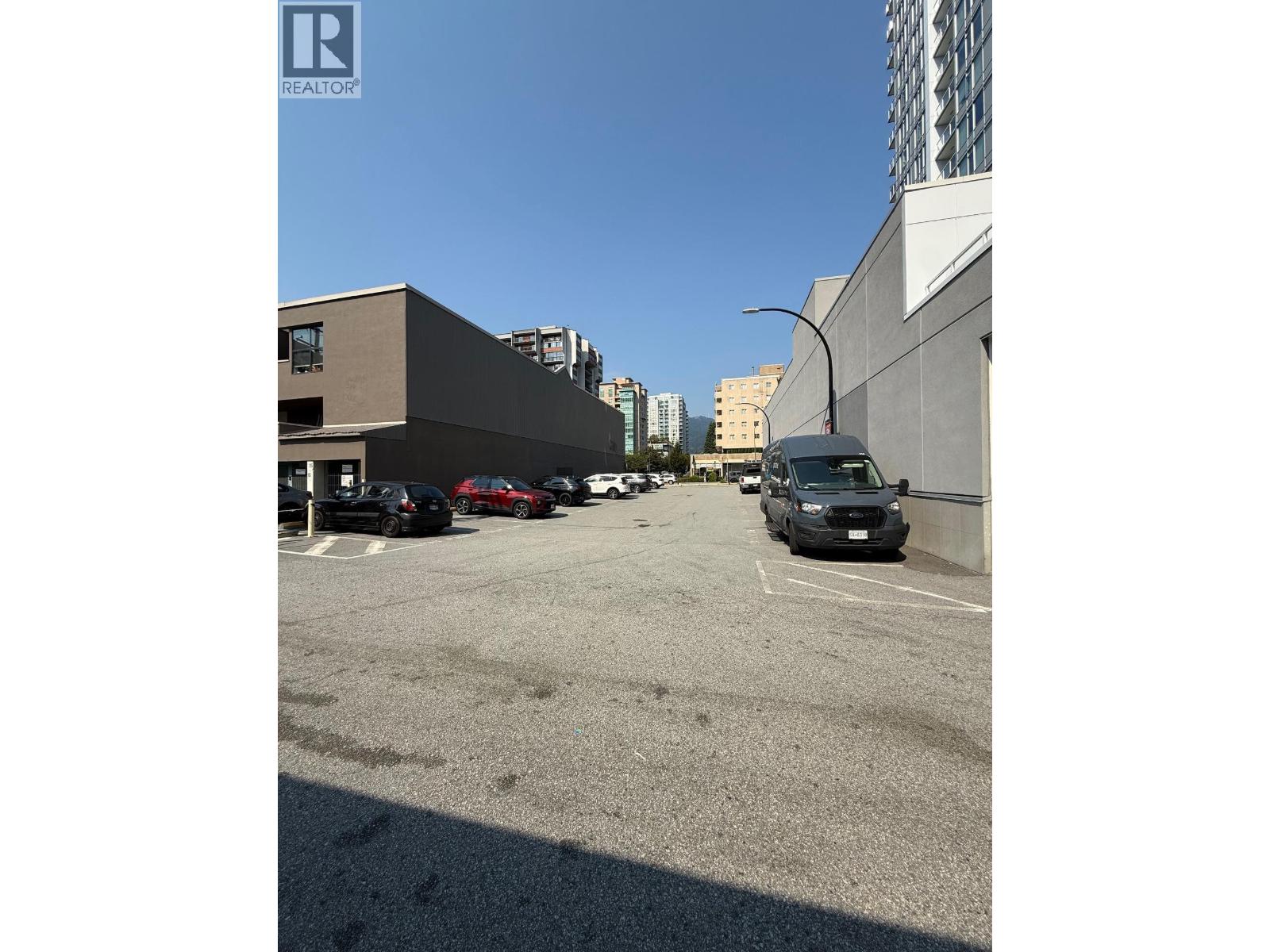 137 E 15TH STREET