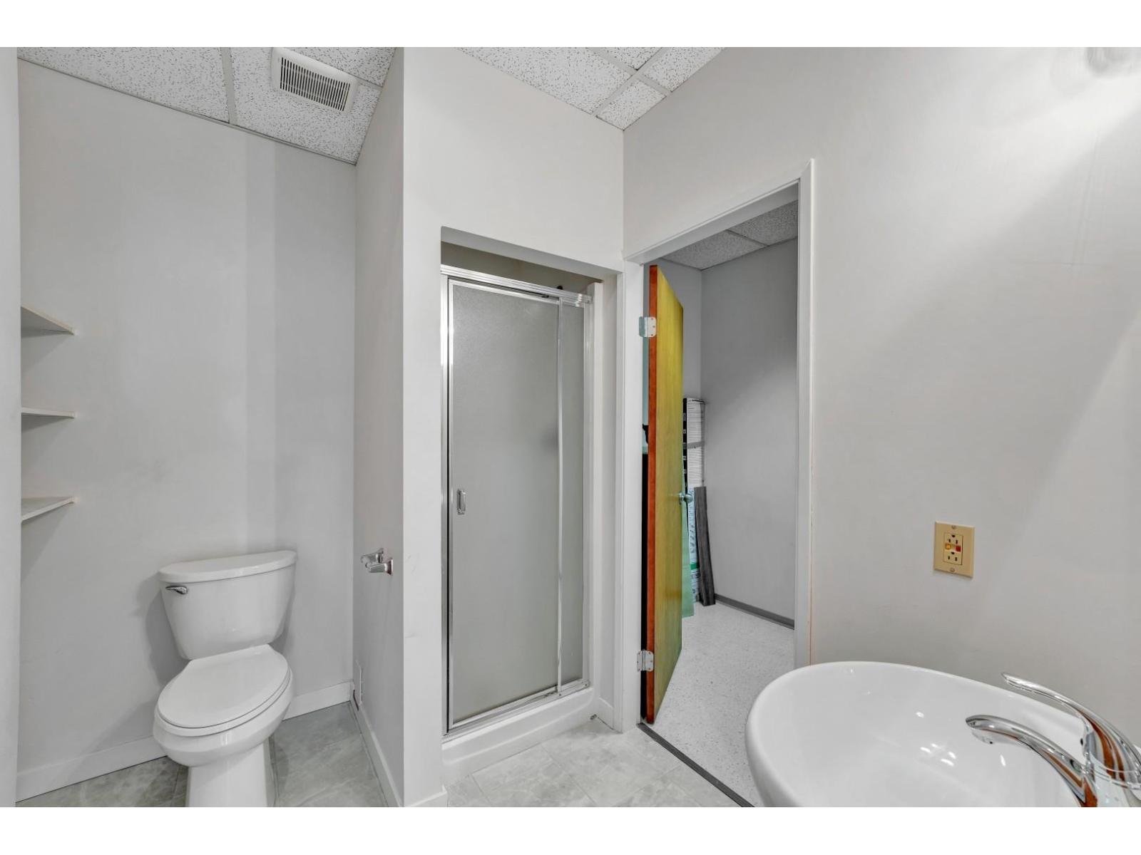 404 11861 88th Avenue Property Photo 10