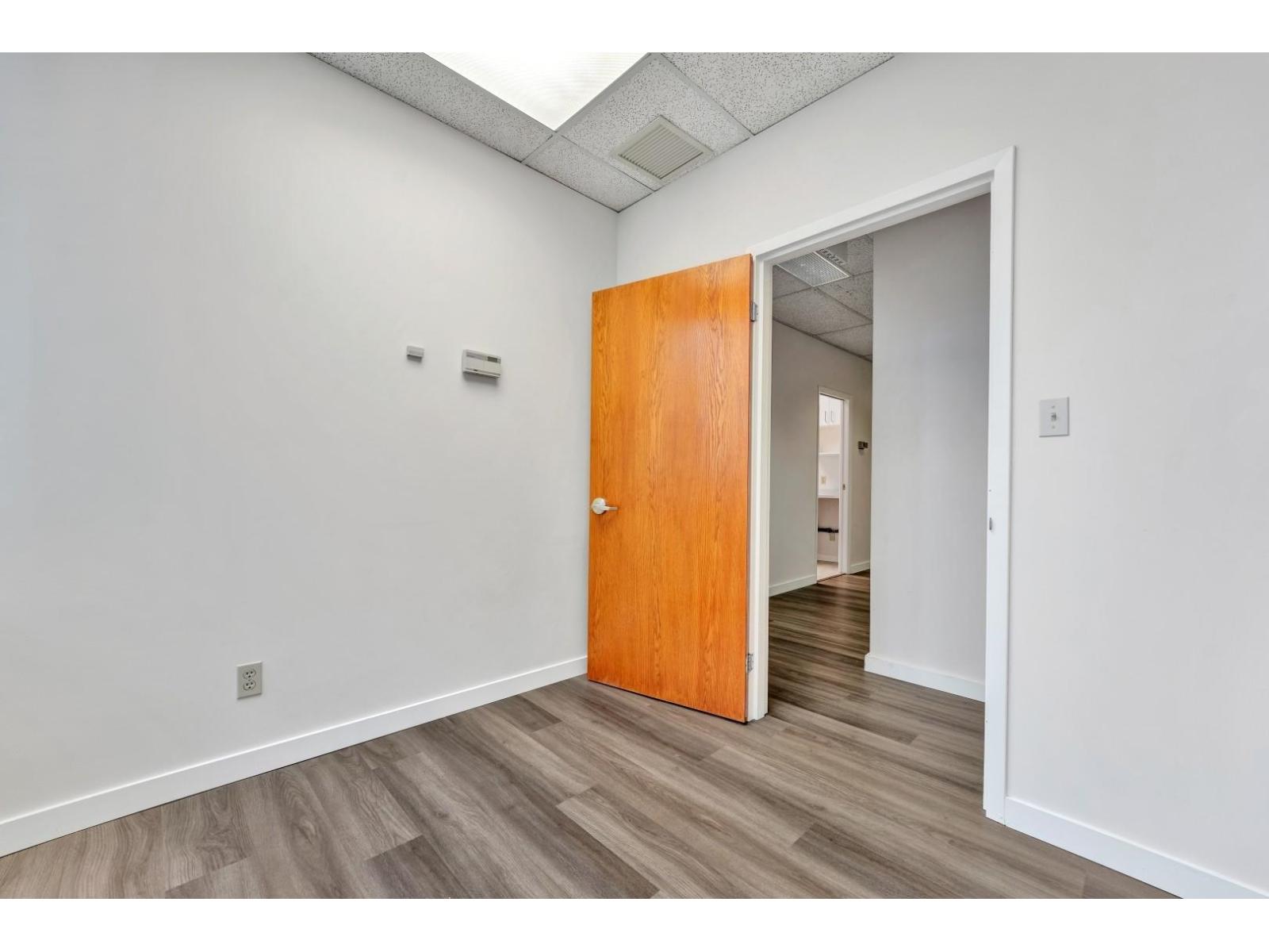 404 11861 88th Avenue Property Photo 12