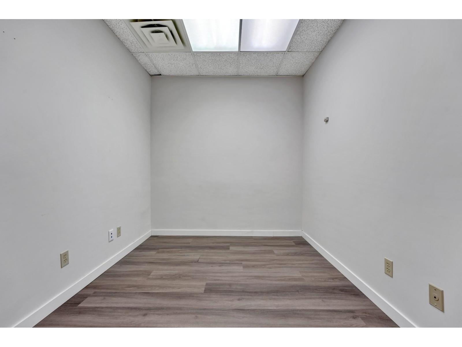 404 11861 88th Avenue Property Photo 15