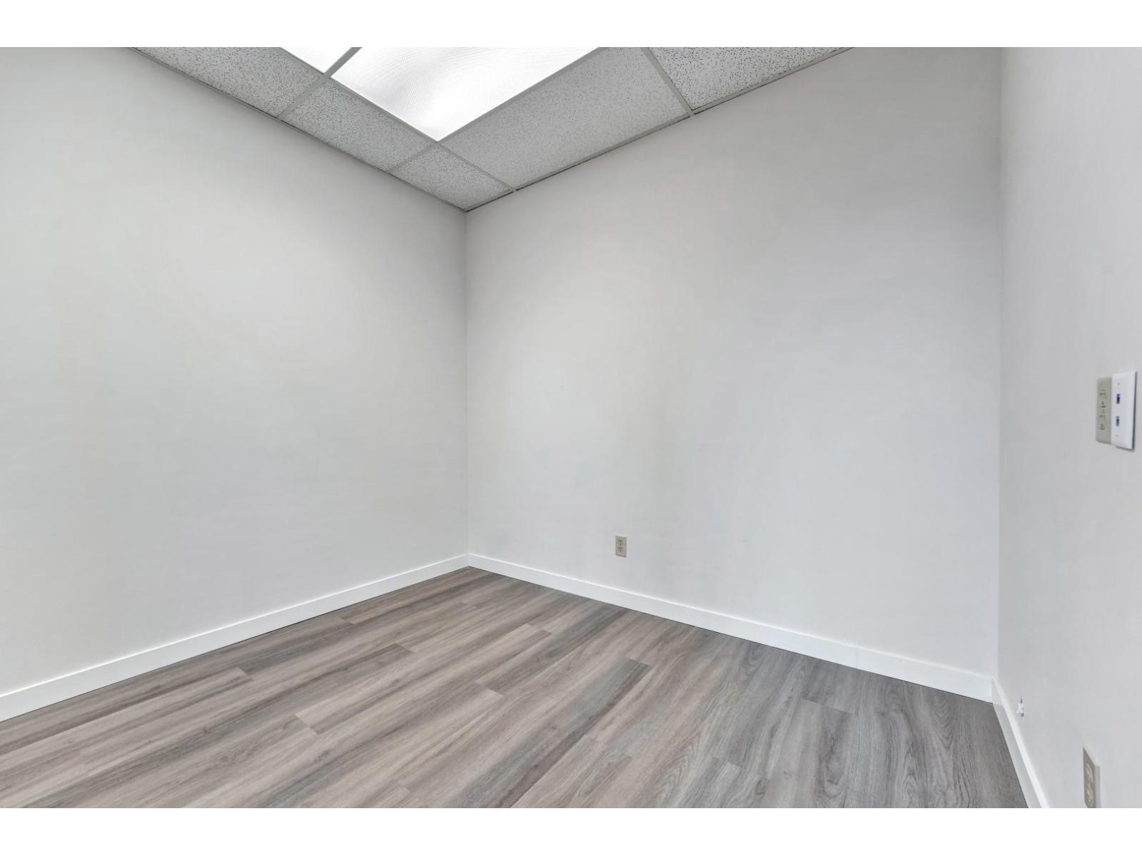 404 11861 88th Avenue Property Photo 25