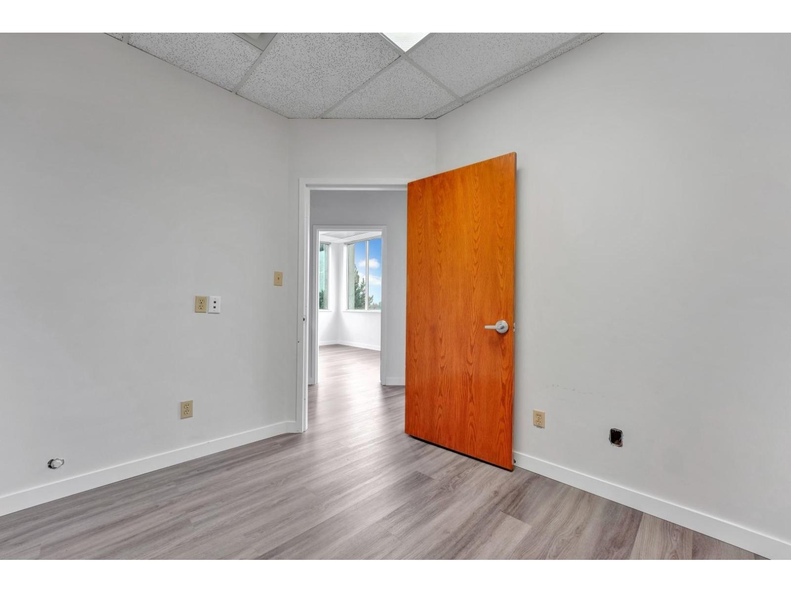 404 11861 88th Avenue Property Photo 26