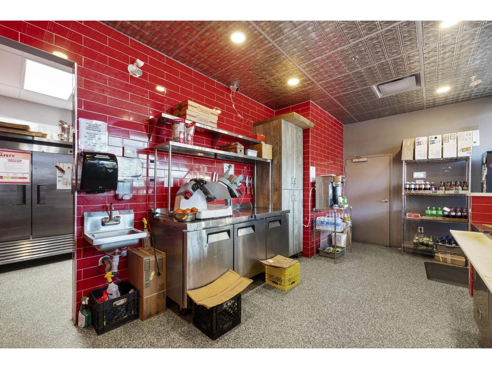155 16050 24 Avenue Property Photo 13