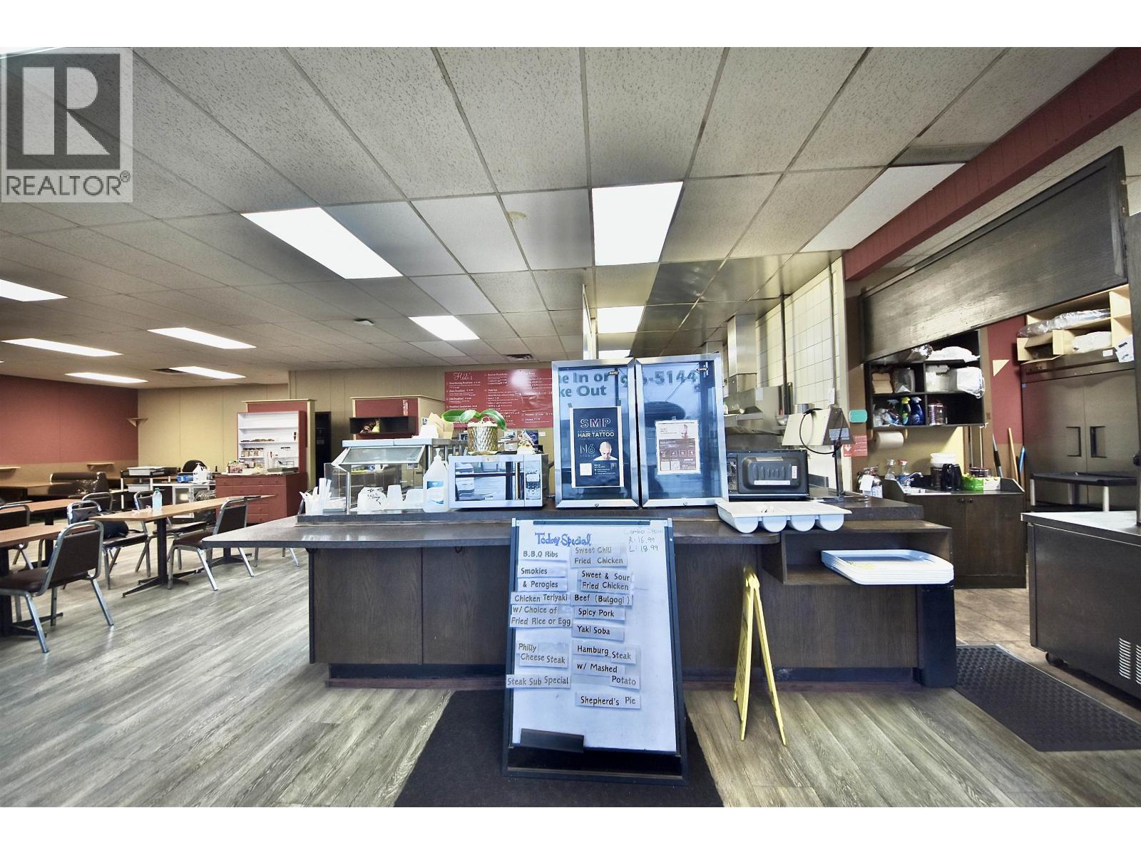 31-33 7621 Vantage Highway Property Photo 4