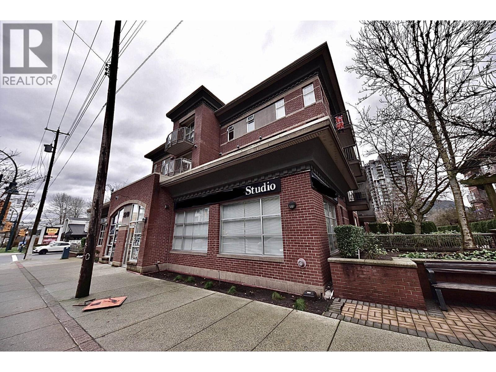 3246 St Johns Street Property Photo 1