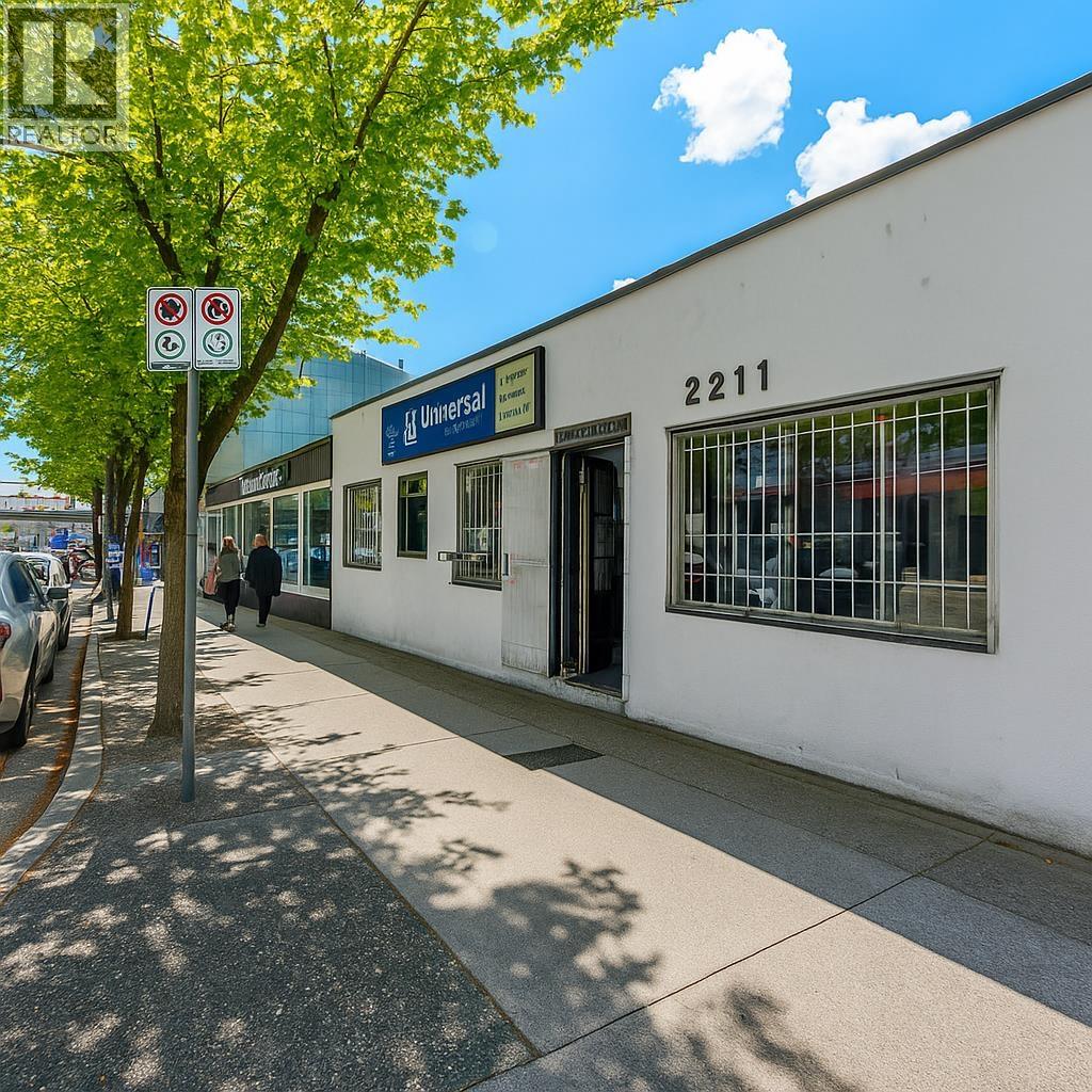 2211 Commercial Drive Property Photo 2