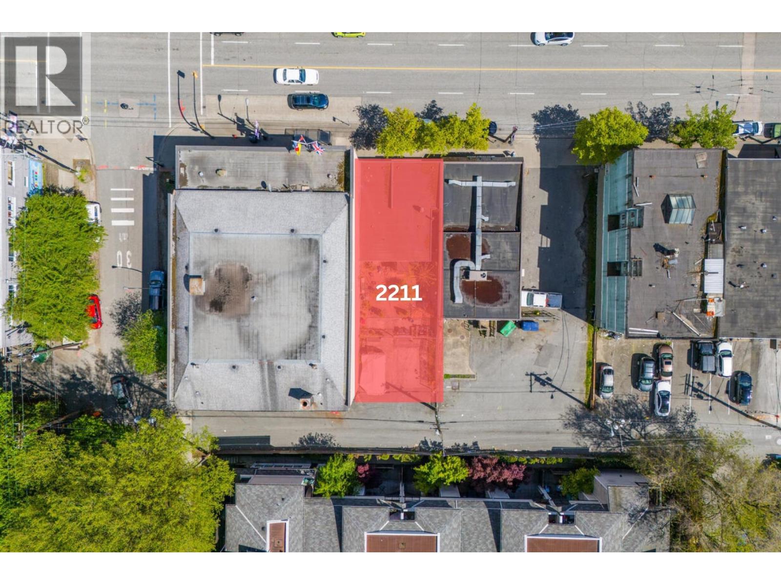 2211 Commercial Drive Property Photo 9