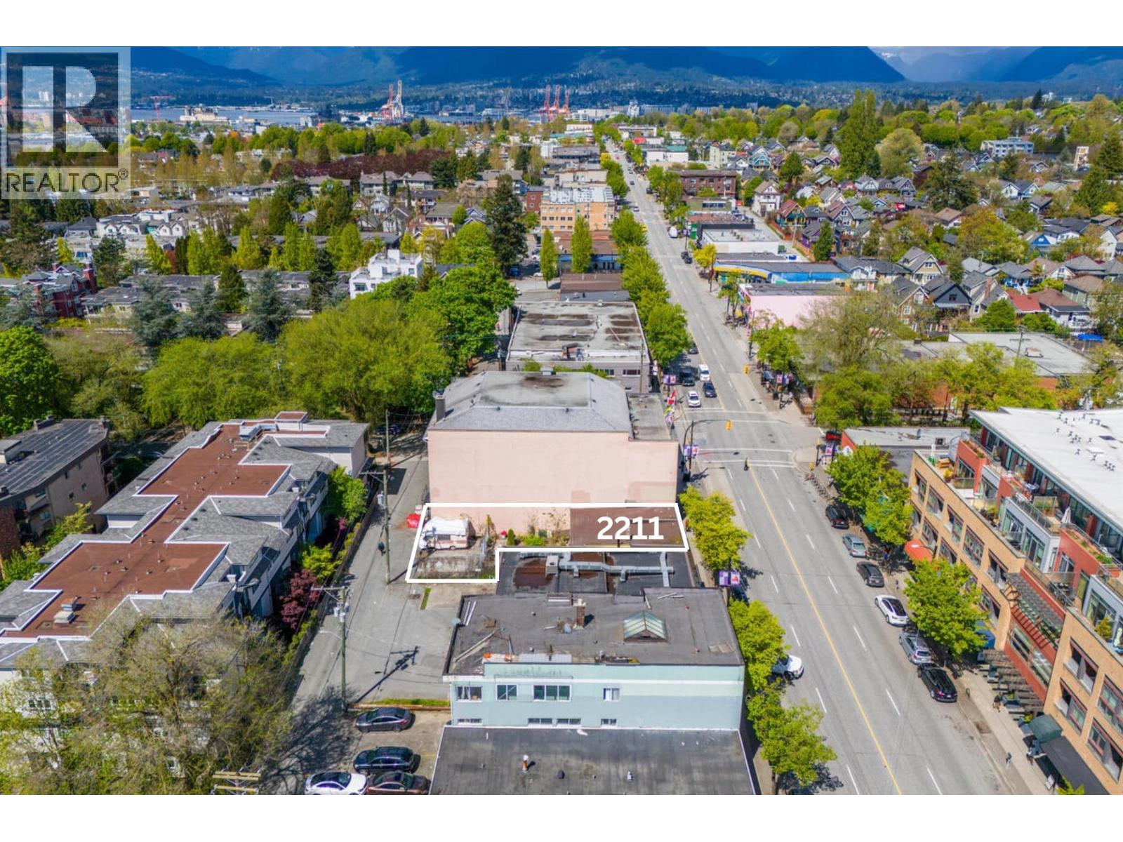 2211 Commercial Drive Property Photo 18