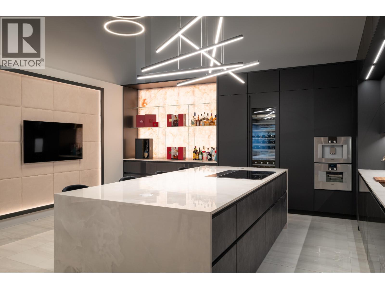 136 13880 Wireless Way Property Photo 9