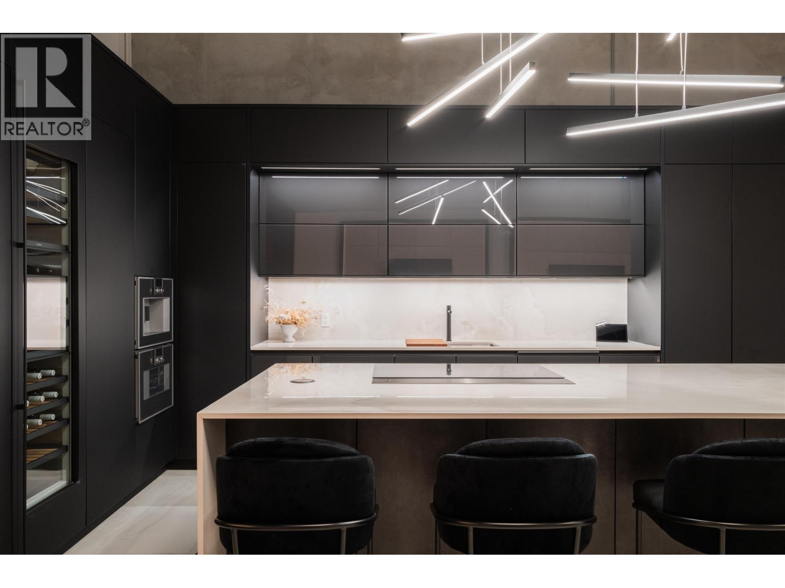 136 13880 Wireless Way Property Photo 10