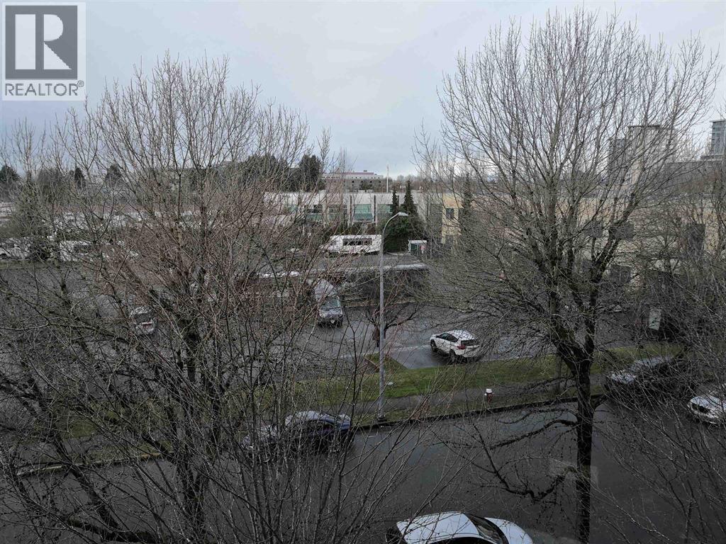 3120 8888 Odlin Crescent Property Photo 4