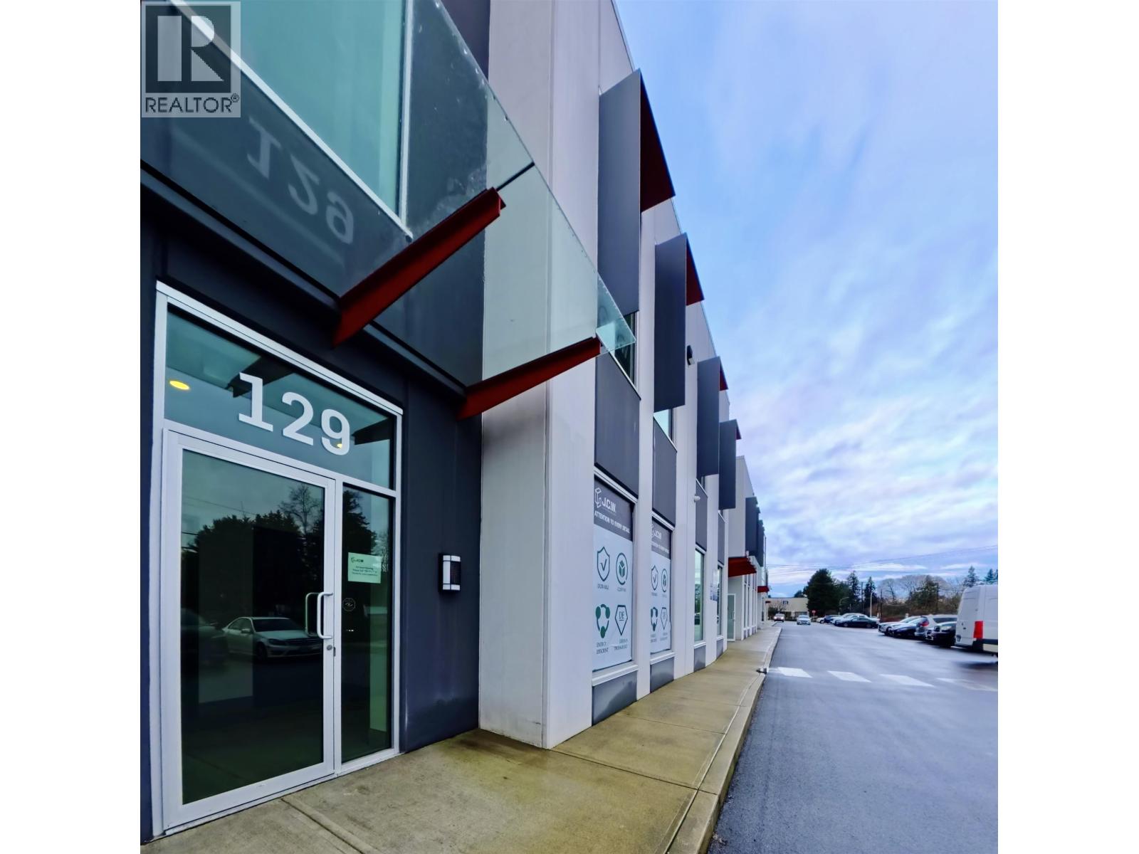 129 3231 NO. 6 ROAD Property Photo 1
